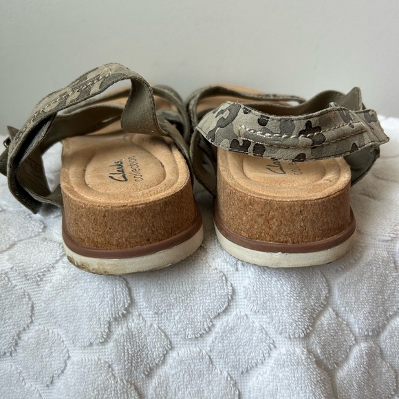 Clarks Sandals Womens Size 9  Brynn Step Gray Camo Shimmery Slingback Strappy - Picture 6 of 8